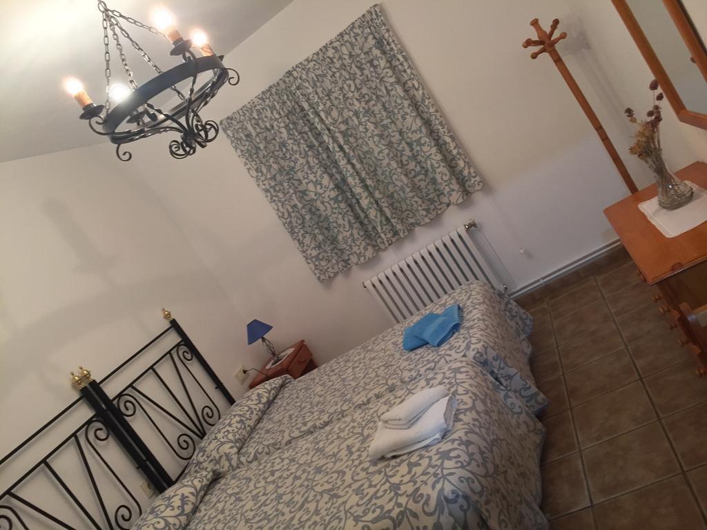 Casas Rurales La Huerta Hotel Salobre  ภายนอก รูปภาพ